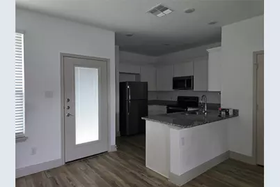 7520 Magnolia Village Village #101, San Antonio, TX 78252 - Photo 6