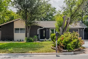 5210 Gladstone Dr, Austin, TX 78723 - Photo 2