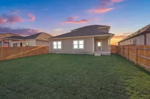 140 Wind Hl, Jarrell, TX 76537 - Photo 32