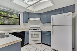 7802 Topawa Cove, Austin, TX 78729 - Photo 10