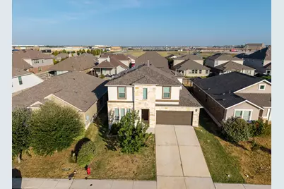 17108 Lathrop Avenue, Pflugerville, TX 78660 - Photo 4