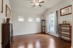 221 Joseph Dr, Buda, TX 78610 - Photo 14