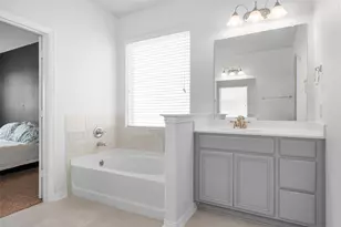 717 Old Settlers Dr, San Marcos, TX 78666 - Photo 18