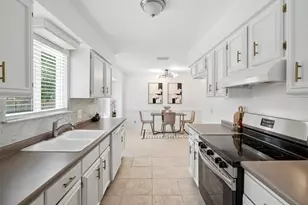 7001 Windrift Way, Austin, TX 78745 - Photo 6