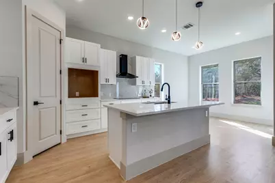 120 N Pohakea Drive, Bastrop, TX 78602 - Photo 8