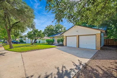 701 Buffalo Pass, Round Rock, TX 78681 - Photo 4
