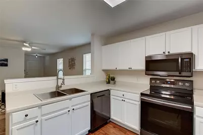 7107 Alegre Pass, Austin, TX 78744 - Photo 10