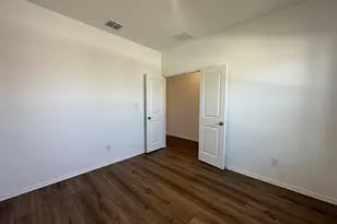 435 Alamito Ave, Kyle, TX 78640 - Photo 8