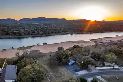 4306 River Oaks Drive, Kingsland, TX 78639 - Photo 14