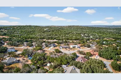 401 Cargill Drive, Briarcliff, TX 78669 - Photo 8