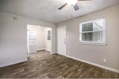 2401 Manor Road #221, Austin, TX 78722 - Photo 4