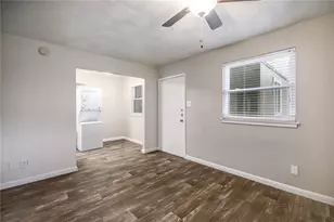 2401 Manor Rd, Austin, TX 78722 - Photo 4