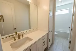 1902 S L Davis Ave, Austin, TX 78702 - Photo 20