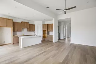 206 San Saba Dr, Buda, TX 78610 - Photo 4