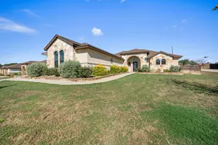307 Bluestem Cove, Georgetown, TX 78633 - Photo 2