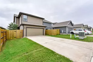 1800 Arborside Dr, Austin, TX 78754 - Photo 2