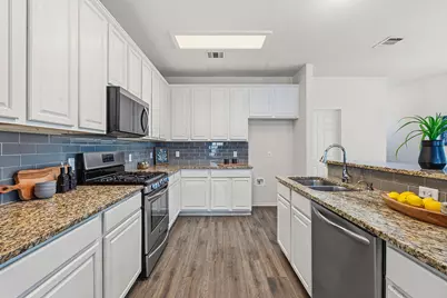 10504 Beard Avenue, Austin, TX 78748 - Photo 12