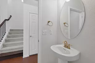907 Sleepy Dell Ln, Austin, TX 78748 - Photo 8