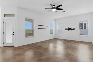 173 Kipahulu Dr, Bastrop, TX 78602 - Photo 4