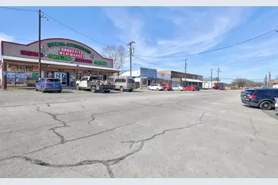 309 W Avenue H Avenue, Jarrell, TX 76537 - Photo 30