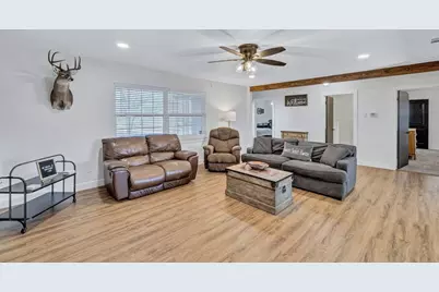 309 W Avenue H Avenue, Jarrell, TX 76537 - Photo 10