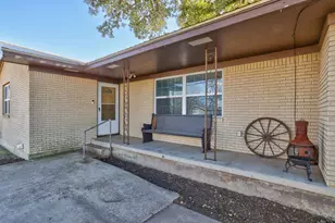 309 W Ave H Ave, Jarrell, TX 76537 - Photo 2