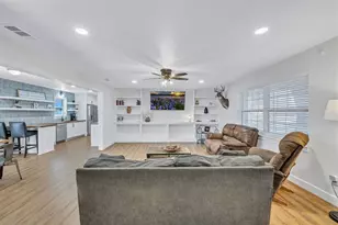 309 W Ave H Ave, Jarrell, TX 76537 - Photo 8