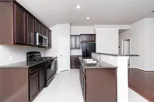 136 Mistflower Ln, Kyle, TX 78640 - Photo 6