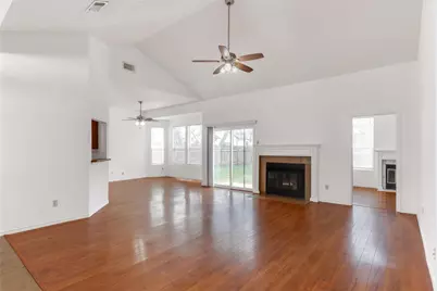 12606 Hunters Chase Drive, Austin, TX 78729 - Photo 4