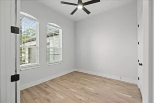 123 Seaside Sparrow Wy, Kyle, TX 78640 - Photo 16