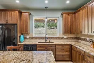 1783 Axis Cir, Fredericksburg, TX 78624 - Photo 12