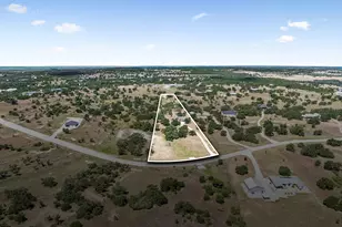 1783 Axis Cir, Fredericksburg, TX 78624 - Photo 2