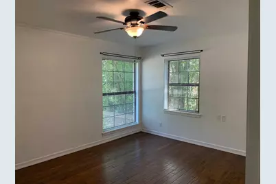 5702 Fairlane Drive, Austin, TX 78757 - Photo 14