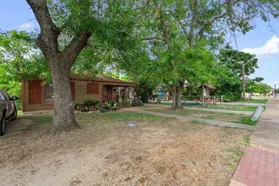 1409 Chestnut Street, Bastrop, TX 78602 - Photo 10