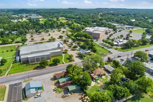 1409 Chestnut St, Bastrop, TX 78602 - Photo 34