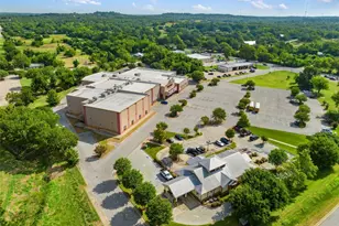 1409 Chestnut St, Bastrop, TX 78602 - Photo 32