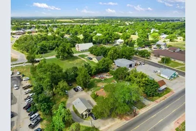 1409 Chestnut Street, Bastrop, TX 78602 - Photo 30