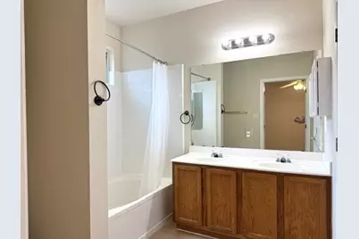 908 North Creek Boulevard, Leander, TX 78641 - Photo 10