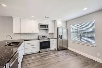 1830 River Crossing Circle #D, Austin, TX 78741 - Photo 8