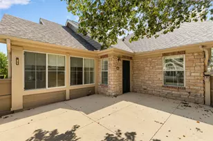 30 Wildwood Dr, Georgetown, TX 78633 - Photo 6