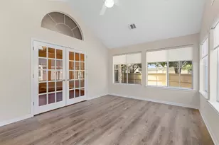 30 Wildwood Dr, Georgetown, TX 78633 - Photo 10