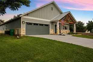 1312 Greenlawn Pkwy, Blanco, TX 78606 - Photo 2
