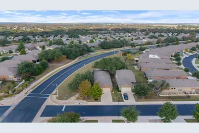510 Holiday Creek Lane, Georgetown, TX 78633 - Photo 28