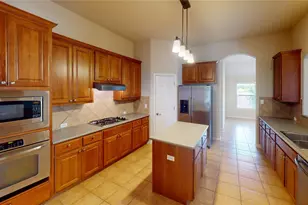 1703 Oakland Dr, Cedar Park, TX 78613 - Photo 2