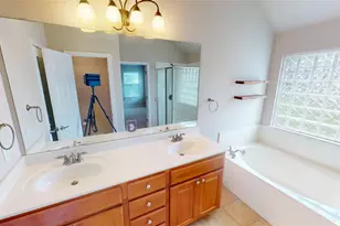 1703 Oakland Dr, Cedar Park, TX 78613 - Photo 6