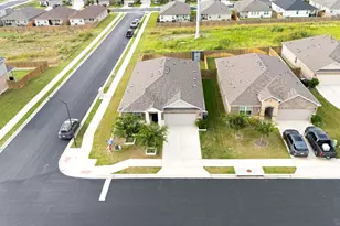 501 Emerald Cv, Georgetown, TX 78626 - Photo 28