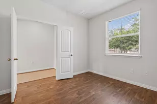 501 Emerald Cv, Georgetown, TX 78626 - Photo 14