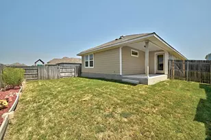 308 Black Opal Dr, Jarrell, TX 76537 - Photo 24