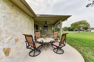 124 Marion St, Meadowlakes, TX 78654 - Photo 22