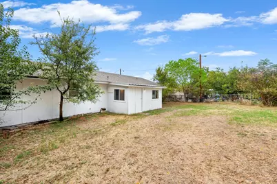 1902 Twin Oaks Street, Kingsland, TX 78639 - Photo 26